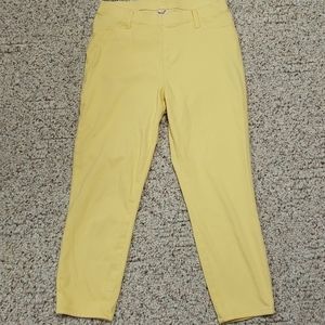 Yellow pants